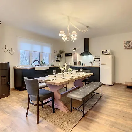 Vakantiehuis Aux Magnolias, Maison Proche Colmar Et Munster *